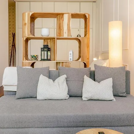Clerigos & Galerias Loft *